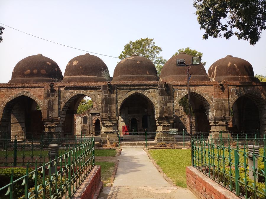 Sultanate-Era Mosque, Malda