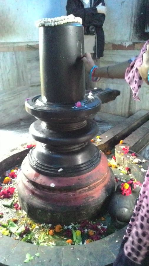 Offerings at the Temple Pillar