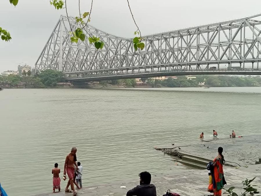 Howrah Bridge from the Ghat